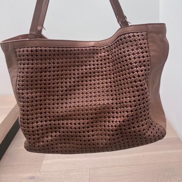 Tory Burch Tan-Colored Large Tote Bag - Picture 3 of 7